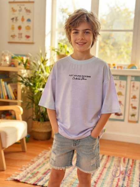 T-shirtصيفي بألوان البوظة.
